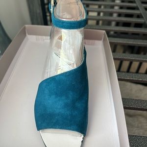 Franco Sarto heeled suede sandals size 7.5